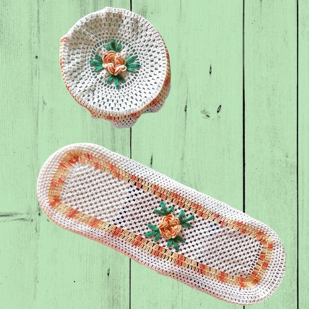 VTG Crochet Dish Cover | Set of Two